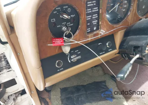 1986 Rolls-Royce Silver Spur z USA, uszkodzony, nr VIN SCAZN42A5GCX14809